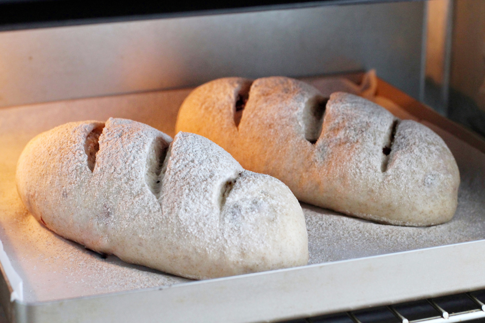 做面包免揉手套膜的方法,不用揉面出手套膜的面包做法