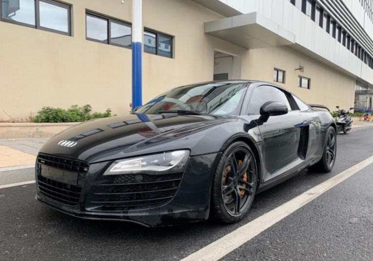 40万的奥迪r8敢买吗,50万买二手车奥迪r8