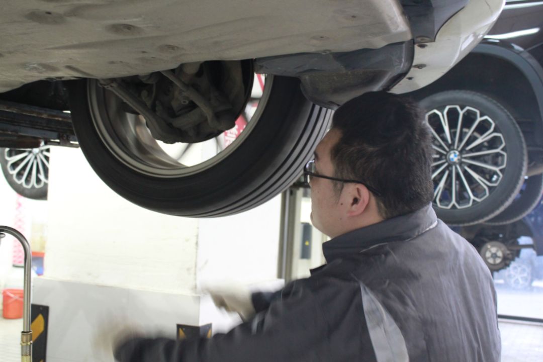 厚！小编去了宝马4S店，58分钟就把这个项目做完了！