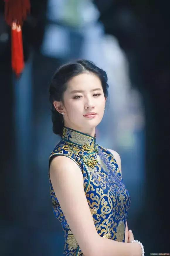 旗袍的倾国倾城,旗袍女人一种倾国倾城的美