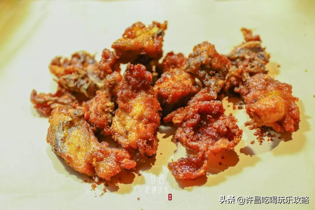 许昌学院南门好停车吗,许昌学院南门附近美食