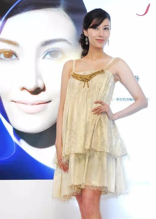 50岁李嘉欣身价多少,李嘉欣豪门上位史