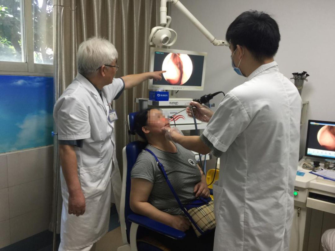 鼻窦炎鼻息肉术后复查有小囊肿,鼻窦炎鼻息肉开刀以后要复查几次