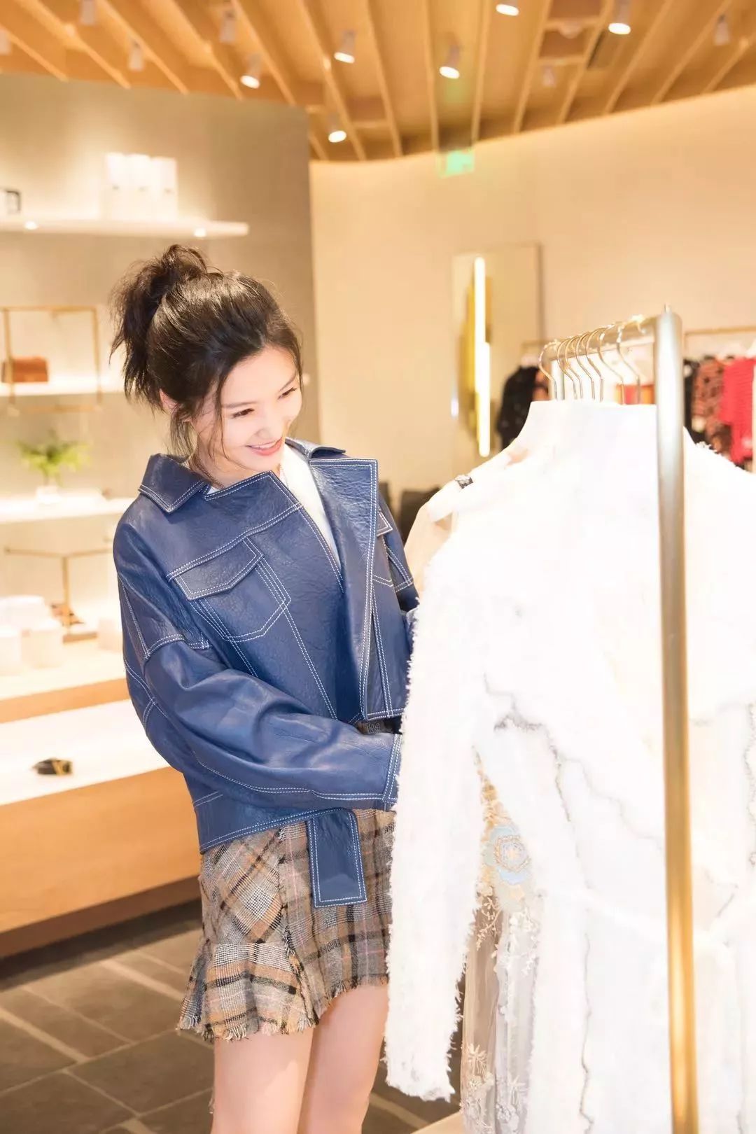 刘雯江疏影,江疏影刘雯同款服装品牌