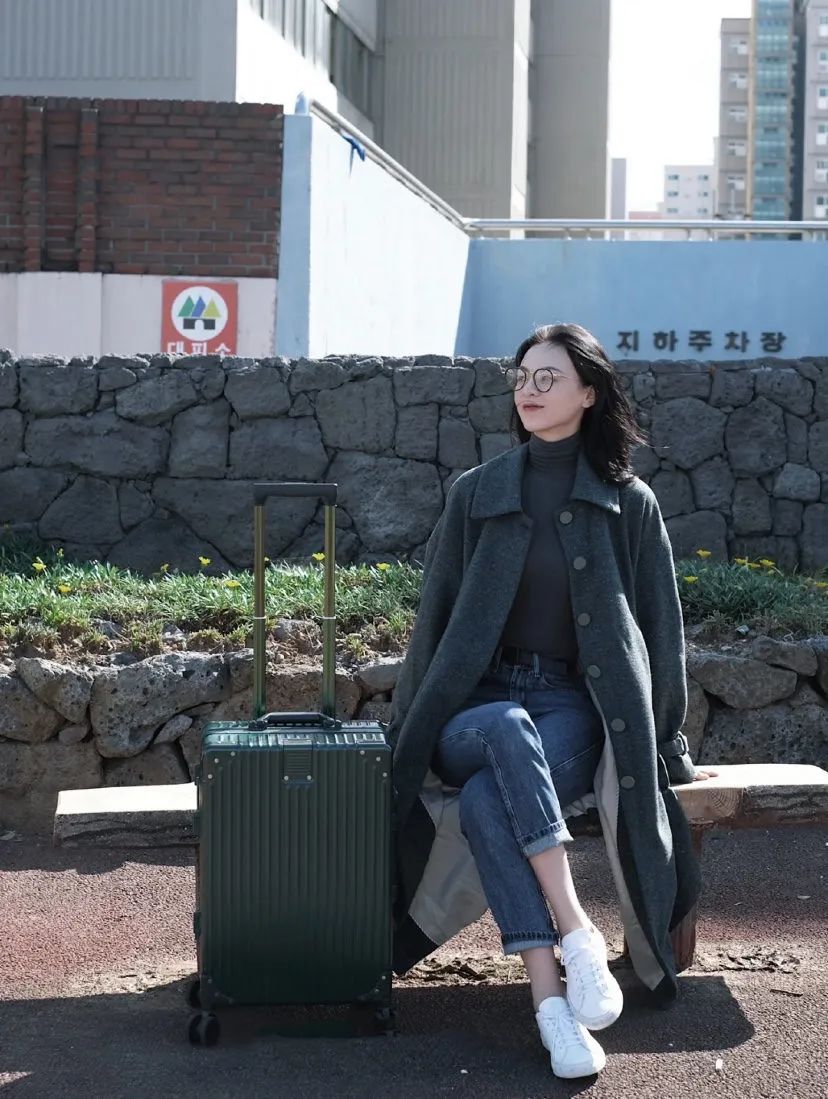 烂大街小白鞋还能穿吗,烂大街小白鞋还有吗