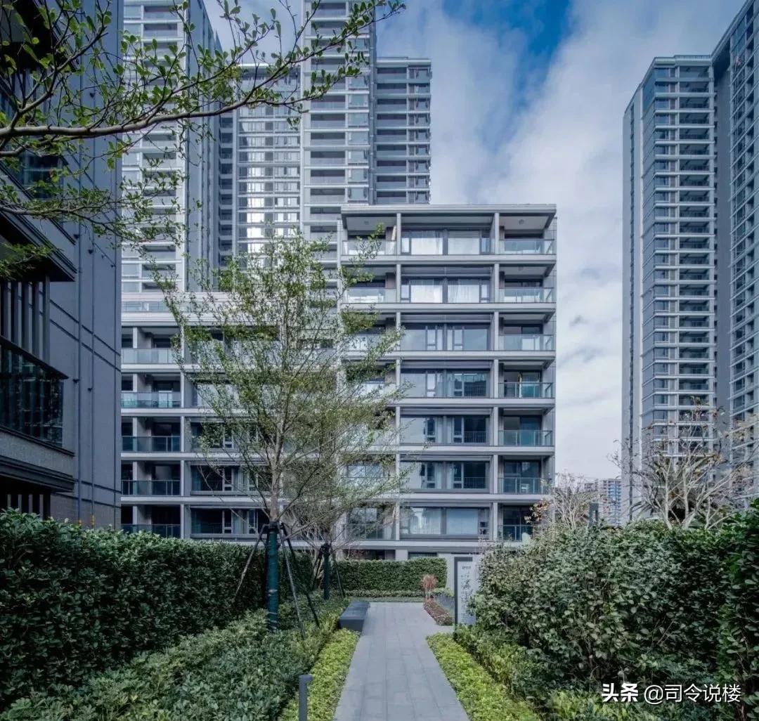 十年前，佛山买房赚到钱那票人，卷土重来了