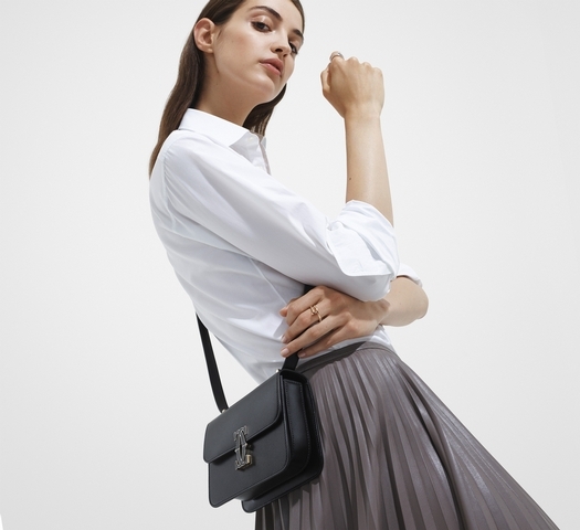 卡地亚double,卡地亚包包的经典款