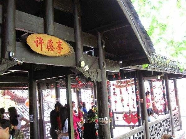 凤凰古城徒步讲解打卡视频,凤凰古城仙剑三取景地打卡