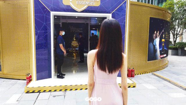 神秘黄金奶滴空降静安嘉里中心，助力魔都辣妈