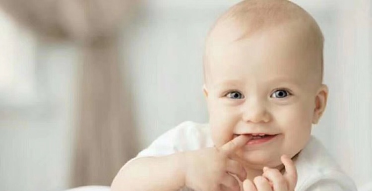 儿童总是喜欢挖鼻孔吸鼻子,小朋友经常用手挖鼻孔怎么回事