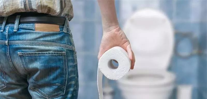 一天不排便=吸10根烟?香蕉治疗便秘?7个排便真相要知道