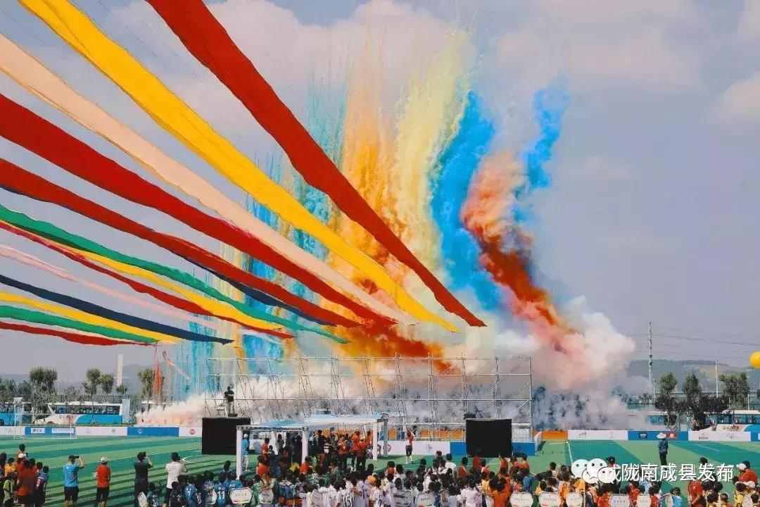 青岛少年足球队华丽转身,足球小将青岛战绩