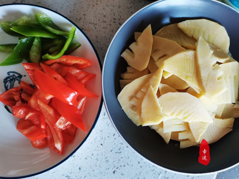 素炒冬笋最好吃的方法,素炒新鲜冬笋的做法大全