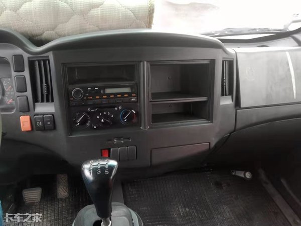 能拉一吨货又能拉人的柴油车,能拉能跑面包车