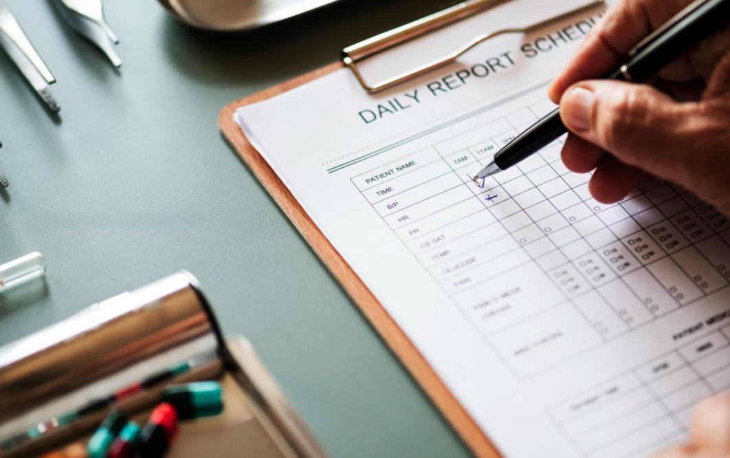 再确认这几个字怎么读,再确认一遍日语