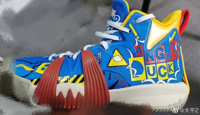 李宁新品惊喜多！韦德8闪电侄子+CJ新装备+联名头盔、耳机曝光