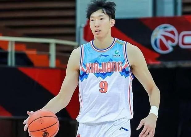 周琦已拒绝2年新疆顶薪合同,周琦下赛季优先续约权在哪