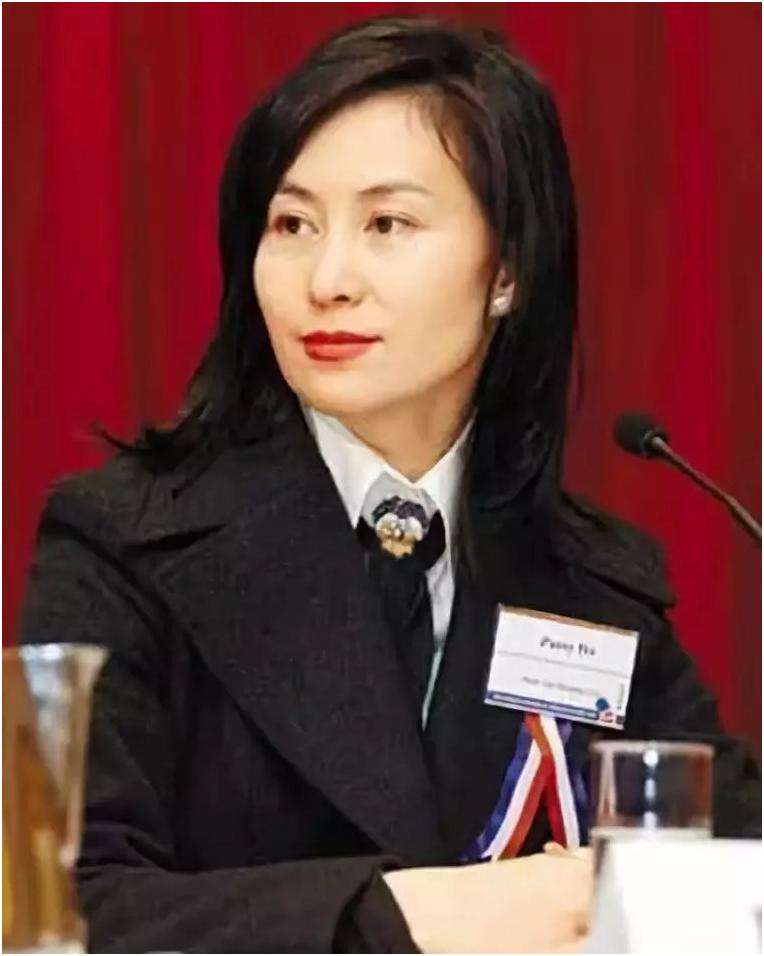 赌王唯一一个没有上过大学的女儿,赌王两个儿女近况