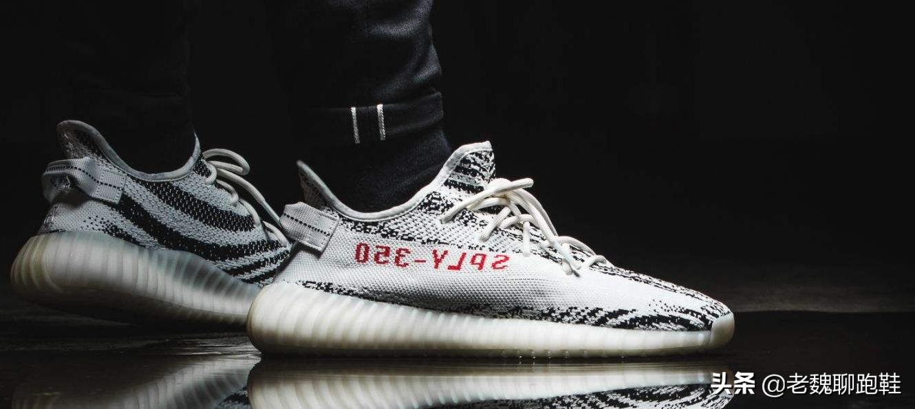 阿迪三叶草和阿迪三道杠的区别,阿迪达斯三道杠和三叶草哪个好