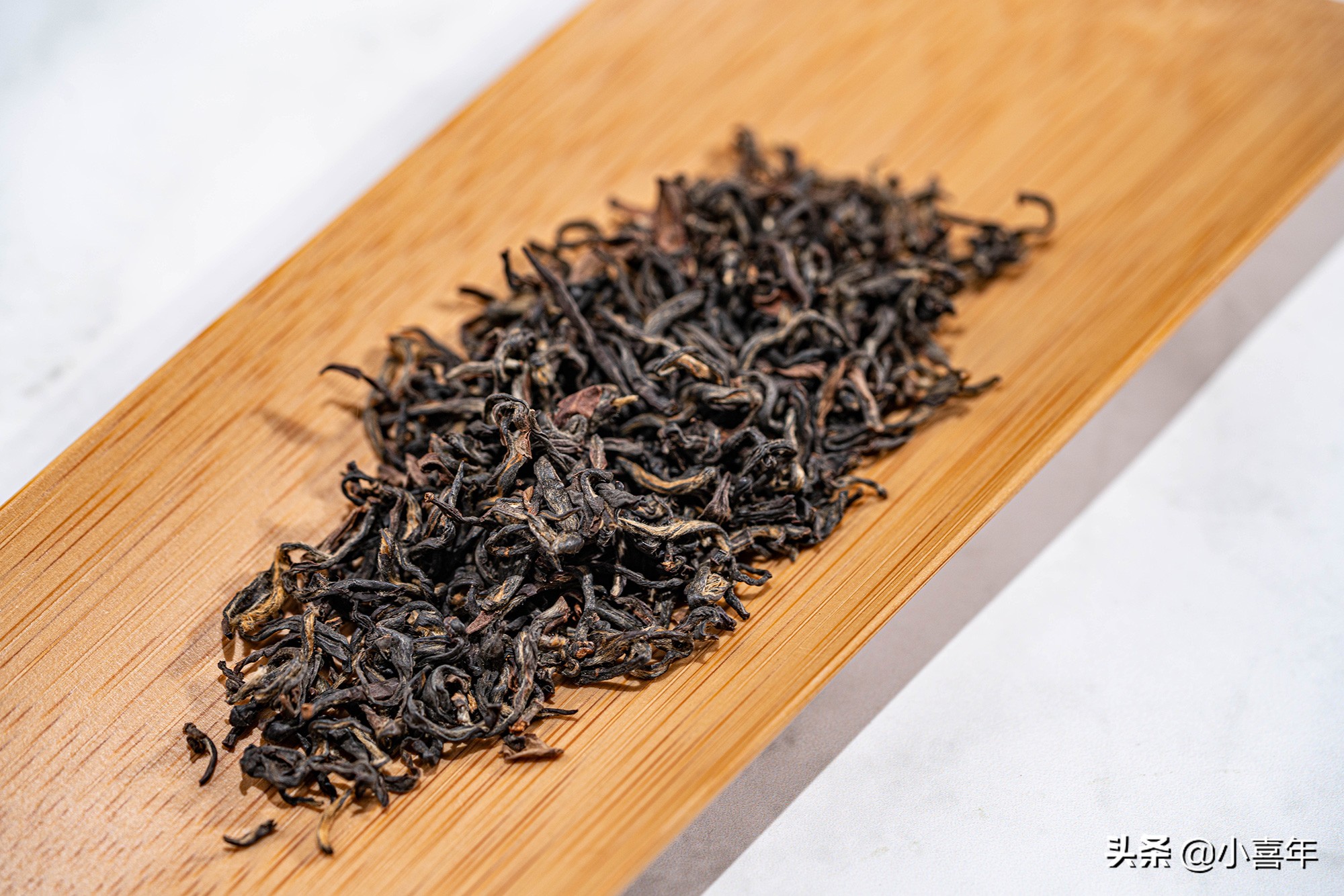 不同茶叶的最佳饮用期是多久,不同季节的茶叶喝法