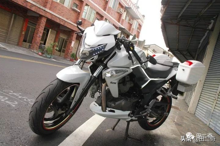 19款SYM新车发布，搭载ZXR400引擎，超炫涡*大轮**灯指纹启动