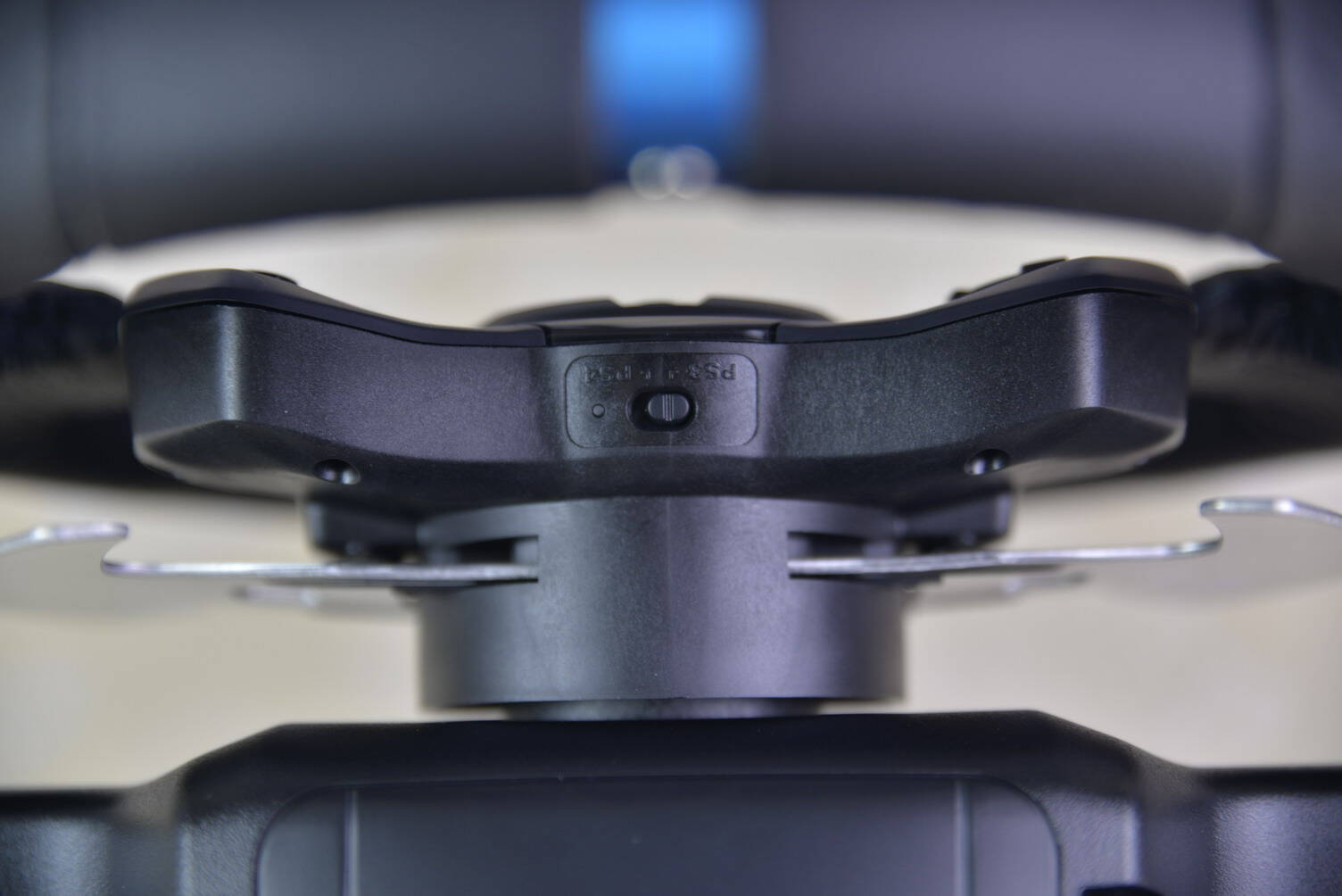 罗技g29方向盘玩极品飞车设置教程,罗技g29力反馈游戏方向盘