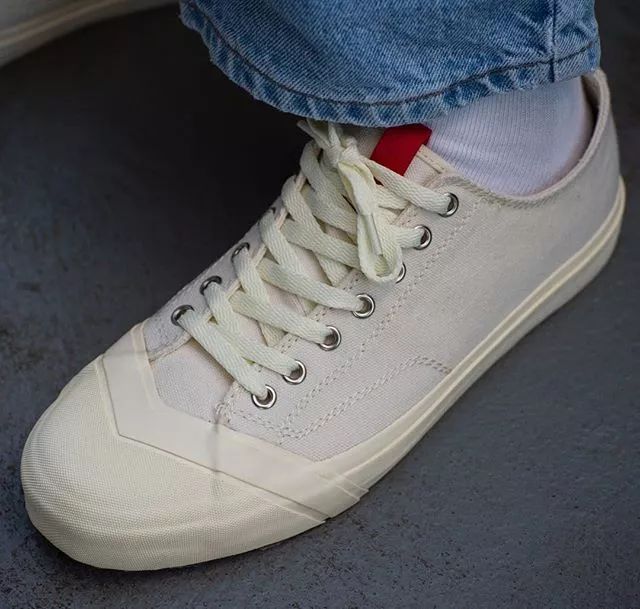 匡威帆布鞋什么品牌好,匡威帆布鞋有的为什么差别那么大
