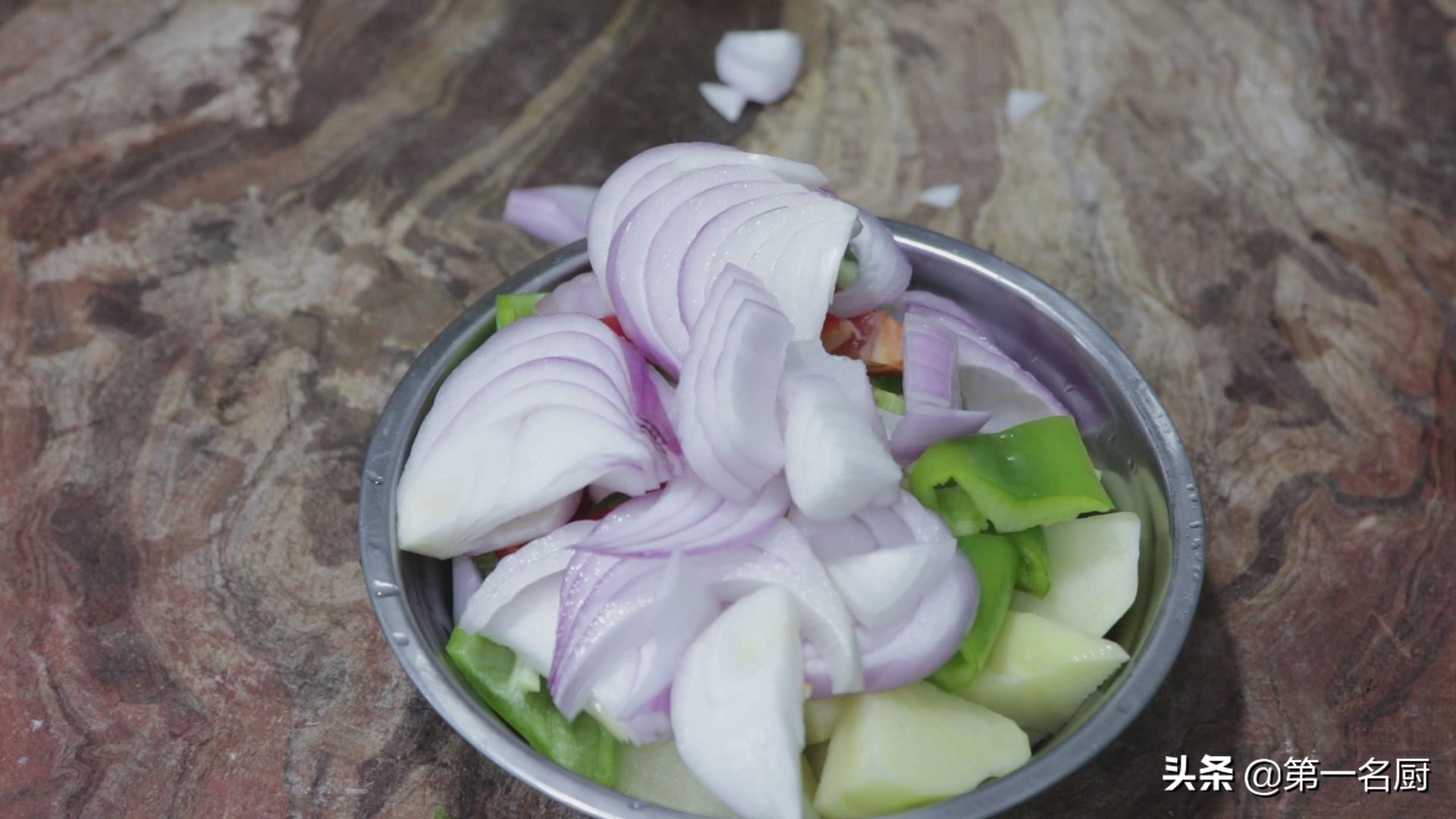 鸡翅根的几种做法简单方便又实惠,干锅鸡翅根的做法最正宗的做法