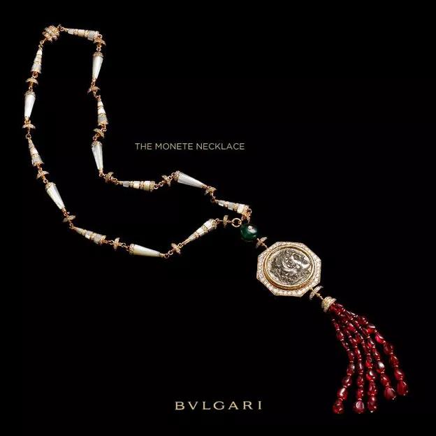 对付女人,没有一件珠宝解决不了的!