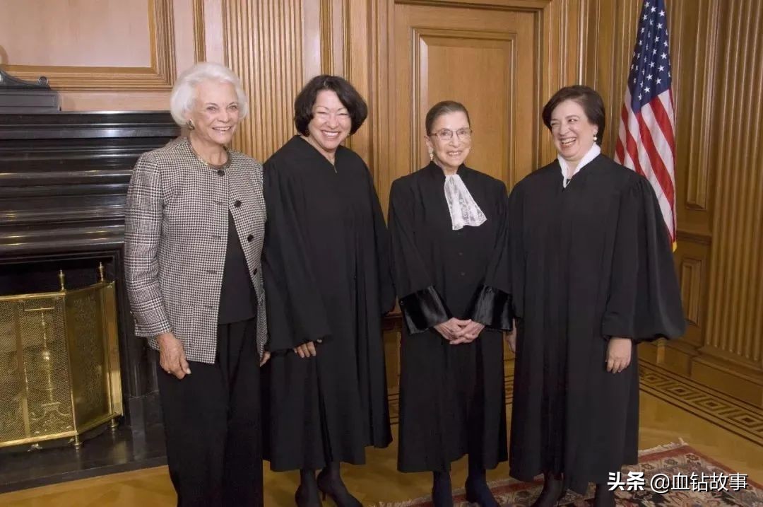 美国人眼中的金斯伯格,如何看待金斯伯格