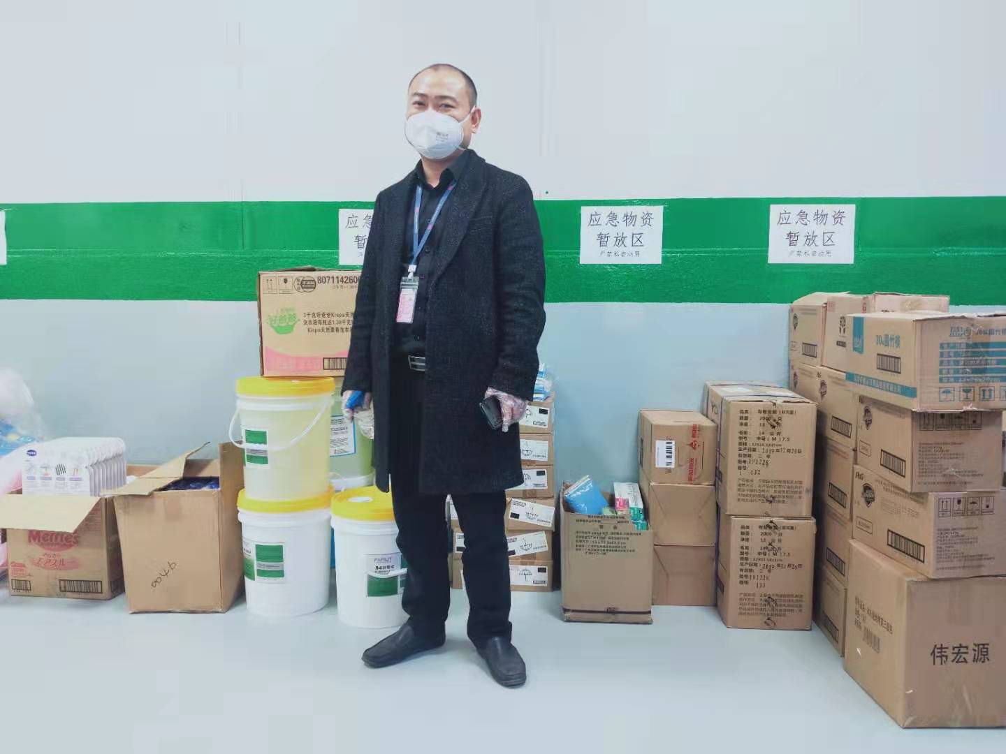 致敬抗击病毒一线医护人员,致敬坚守防控疫情前线的医护人员