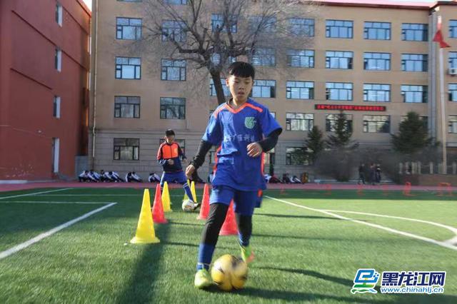 中国校园足球特色学校牌匾,首批校园足球特色学校名单