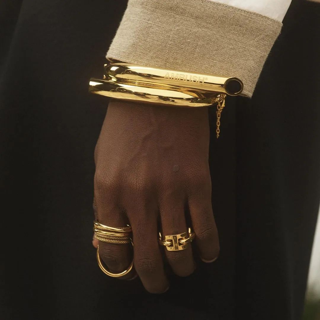 欧阳娜娜同款潮流品牌,欧阳娜娜同款联名卫衣