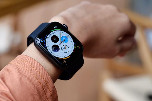 你想玩一辈子iPhone，还是改变自己？AppleWatchSeries4测评