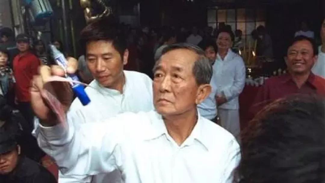 为什么香港富豪们都相信风水大师,香港富豪为什么信风水