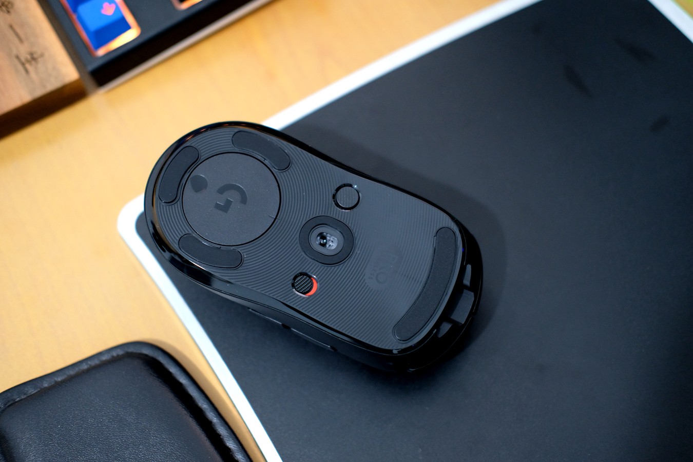 罗技gpw鼠标咋样,罗技gpw一代和普通罗技鼠标的区别