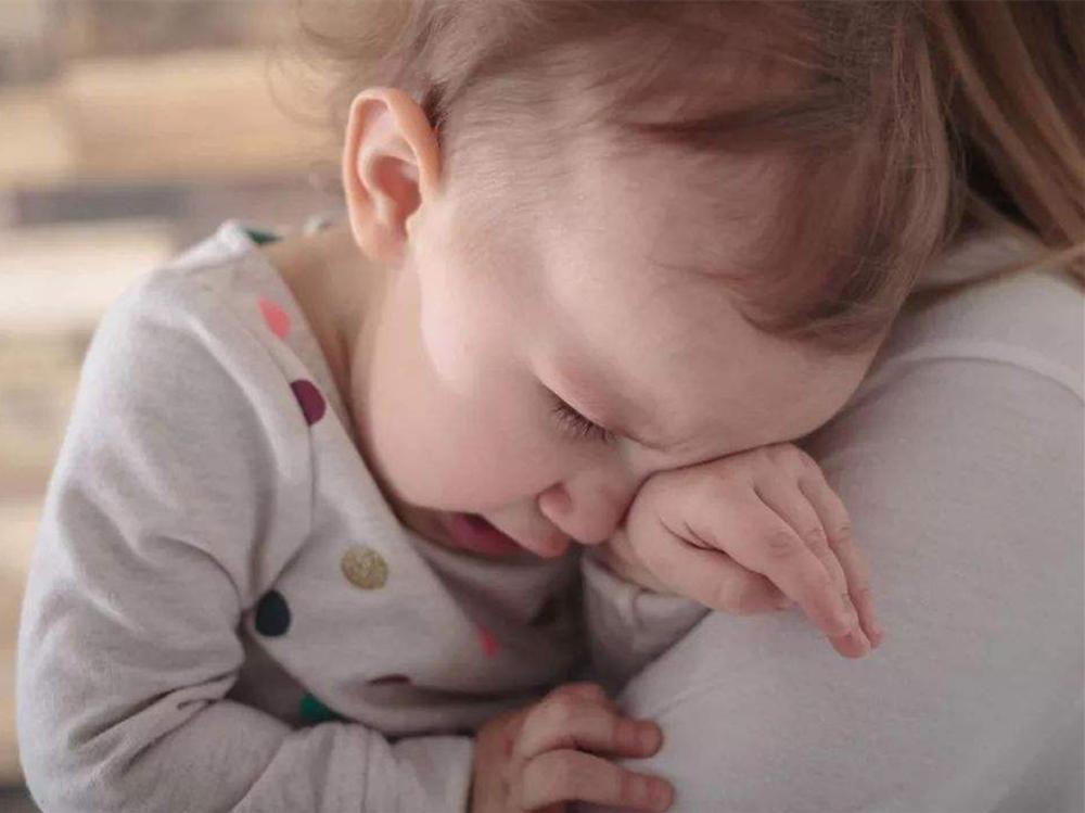 五个月宝宝出牙期睡不踏实怎么办,宝宝出牙难受如何缓解