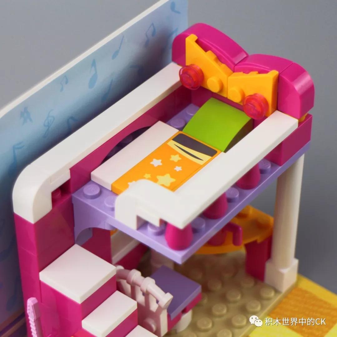 家里有小公主的来看看啦启蒙4101卧室套装“四朵金花”的房间