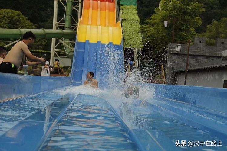 汉中市留坝县中国栈道欢乐水世界,汉中去留坝水世界攻略