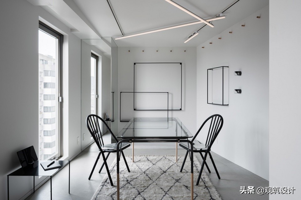 BnAAlterMuseum美术馆酒店，京都，艺术房间与垂直画廊