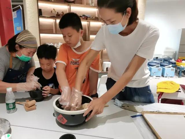 深圳大鹏古城边坐拥海岸线边的民宿，打卡百年古城丨巢里巢外