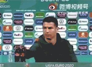 c罗发布会上拒喝可乐,c罗发布会喝可乐