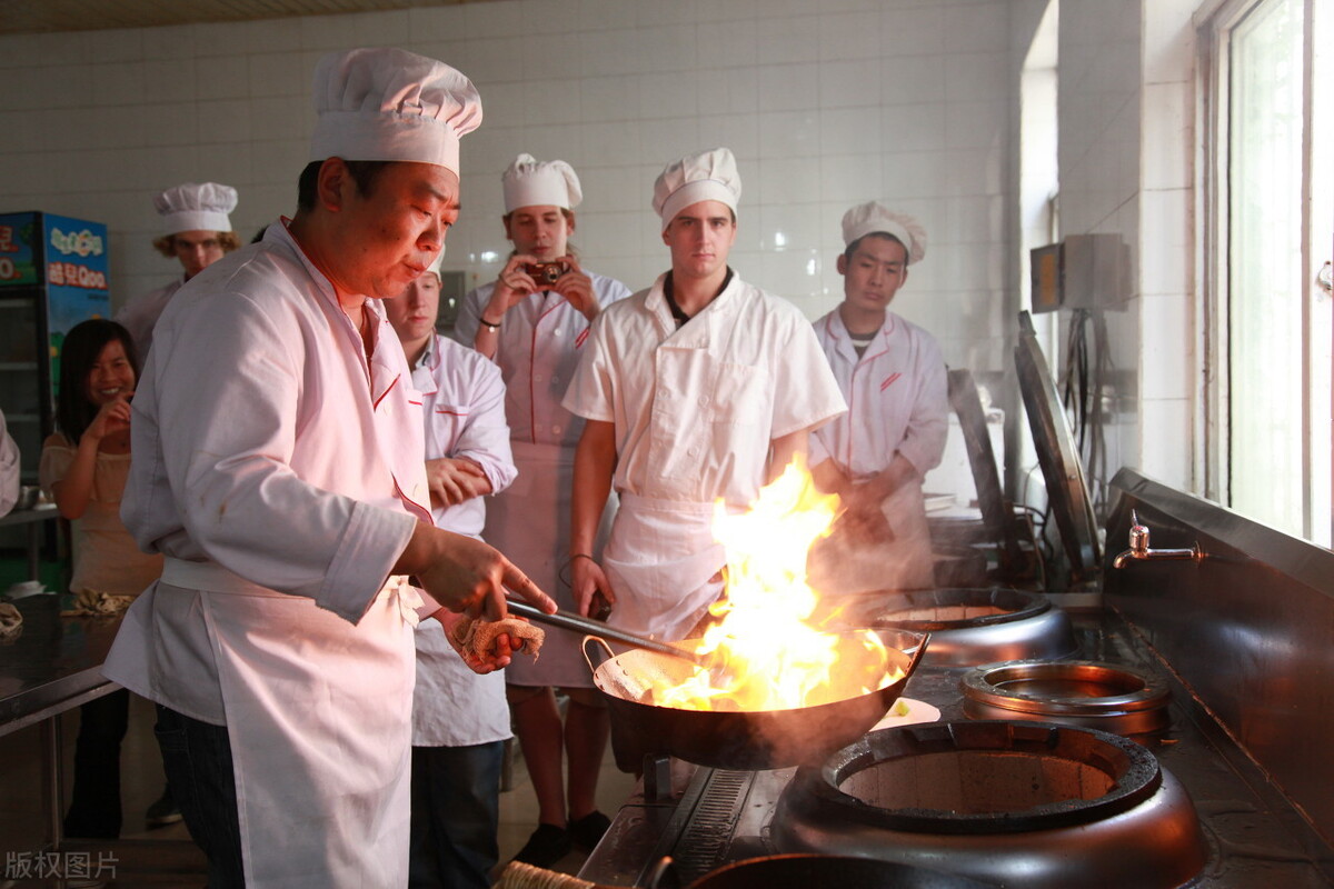 为什么明星都爱开火锅店,为什么明星喜欢开火锅店