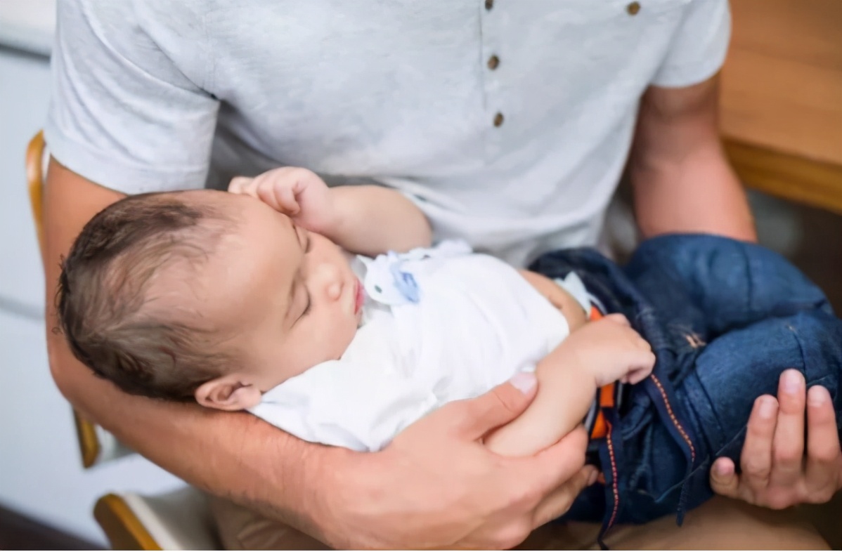 推车哄睡算自主入睡吗,哄睡推车