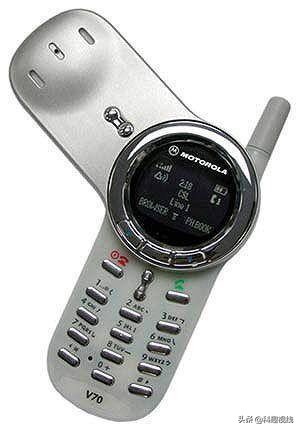 曾经最潮的功能手机，20几年前就买到了4000元，你还记得哪一款？