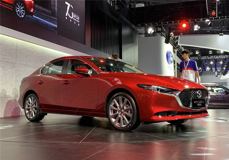 颜值昂克赛拉,颜值操控一流汽车