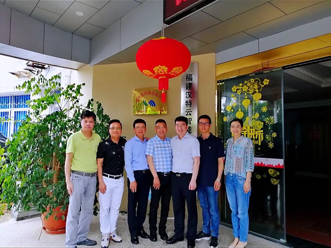 陈文强：奋力爬坡摘取“制造业皇冠顶端的明珠”