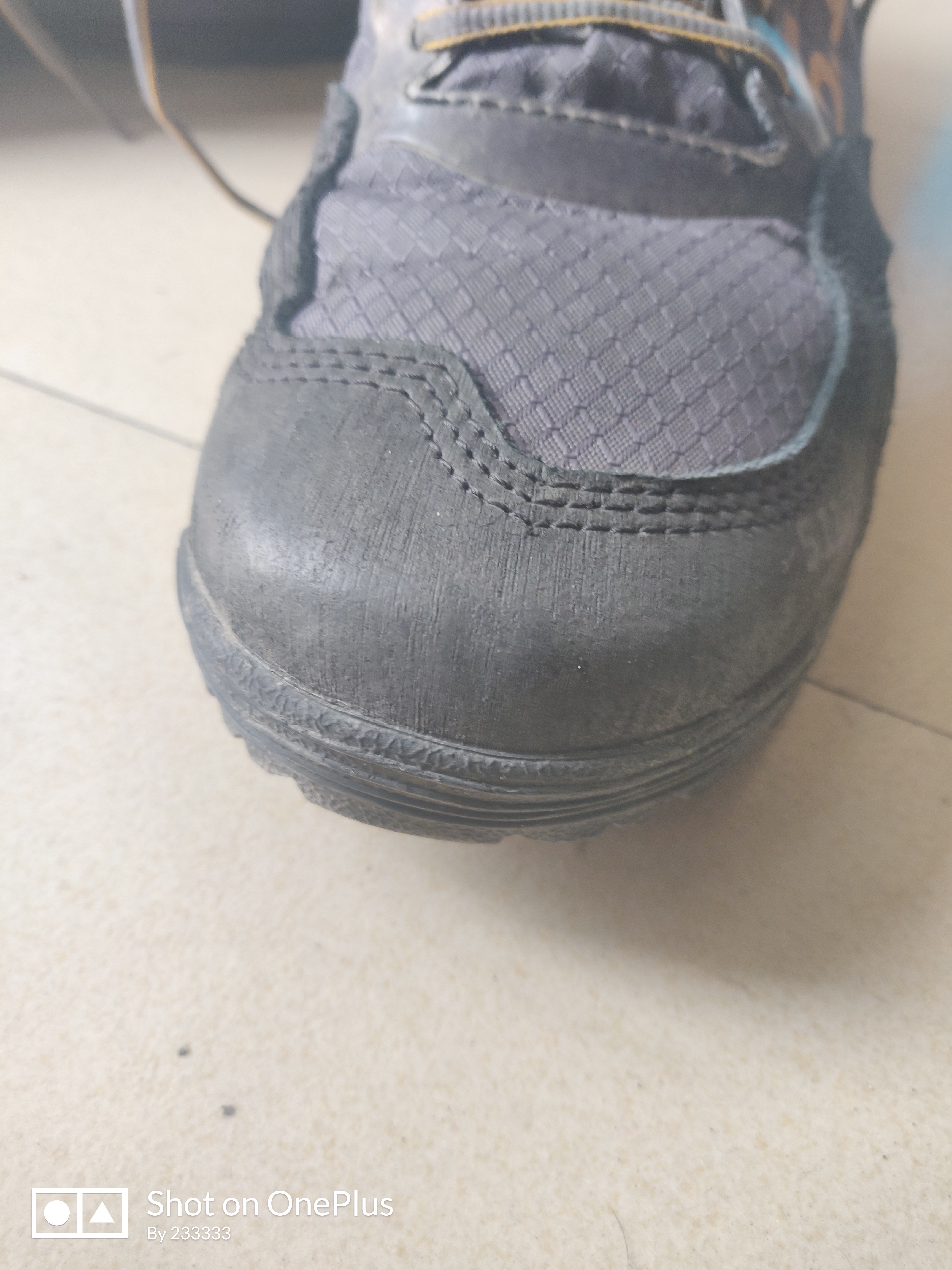 安德玛防水登山战术靴,okiy户外徒步登山战术靴