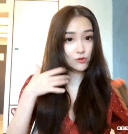 风大如何防止头发被吹乱,怎么防止头发被吹成中分