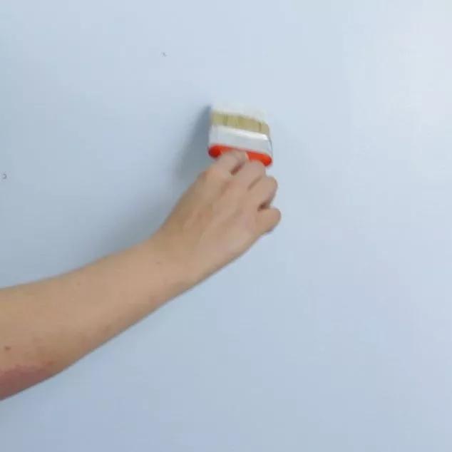 白墙脏了刷白最简单方式,白墙弄脏了怎么把它变白